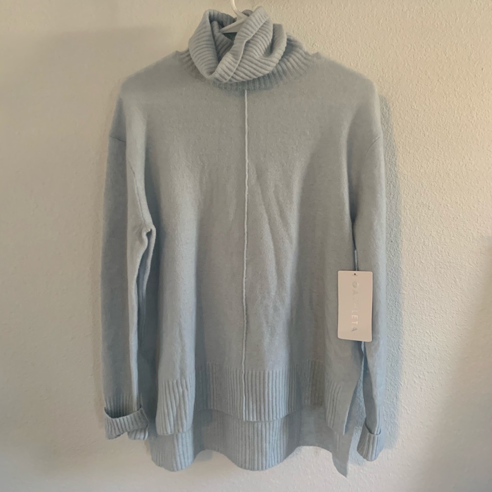 Athleta Transit pull over size S.